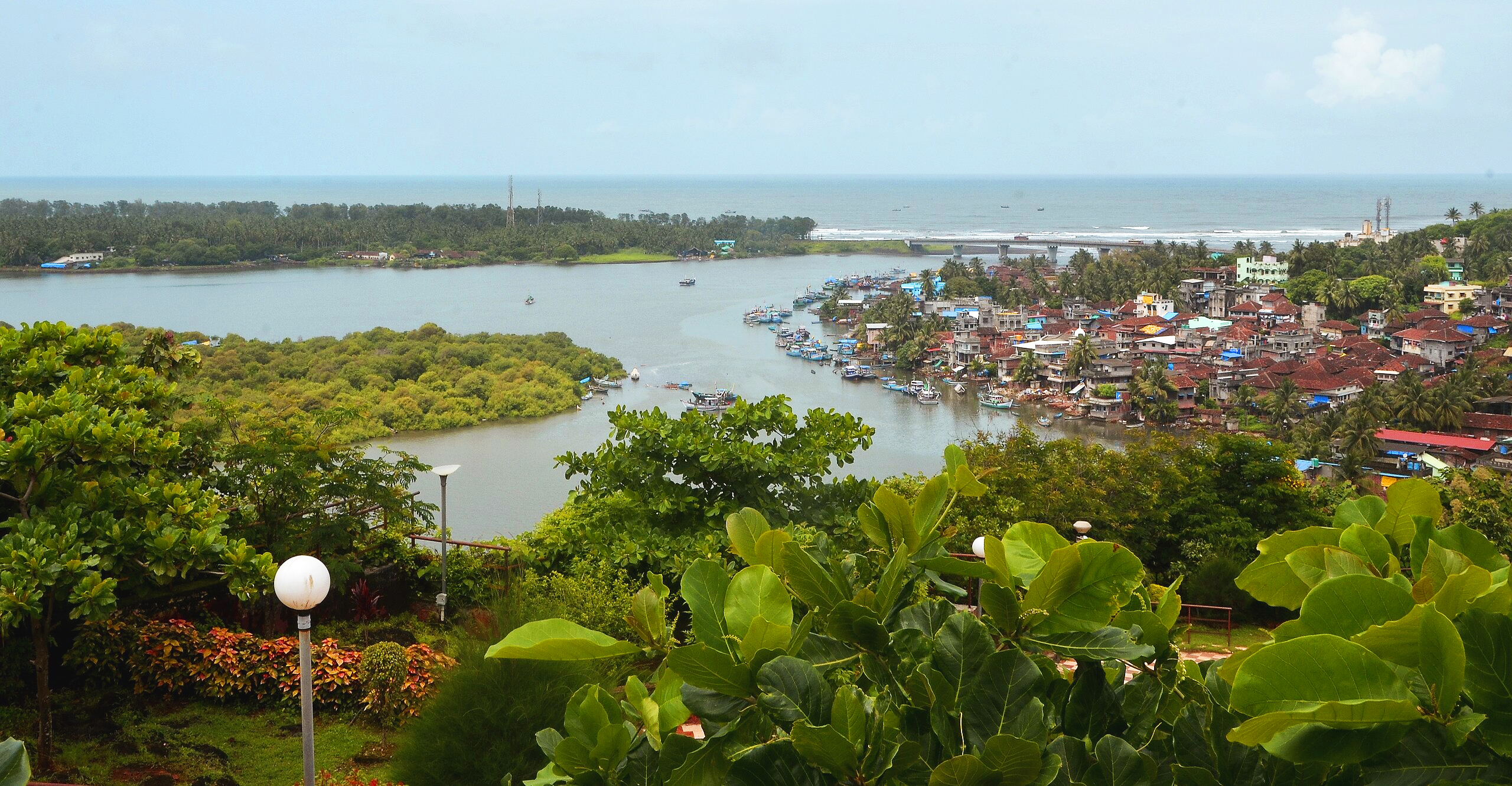 Beachside Hotel Ratnagiri
